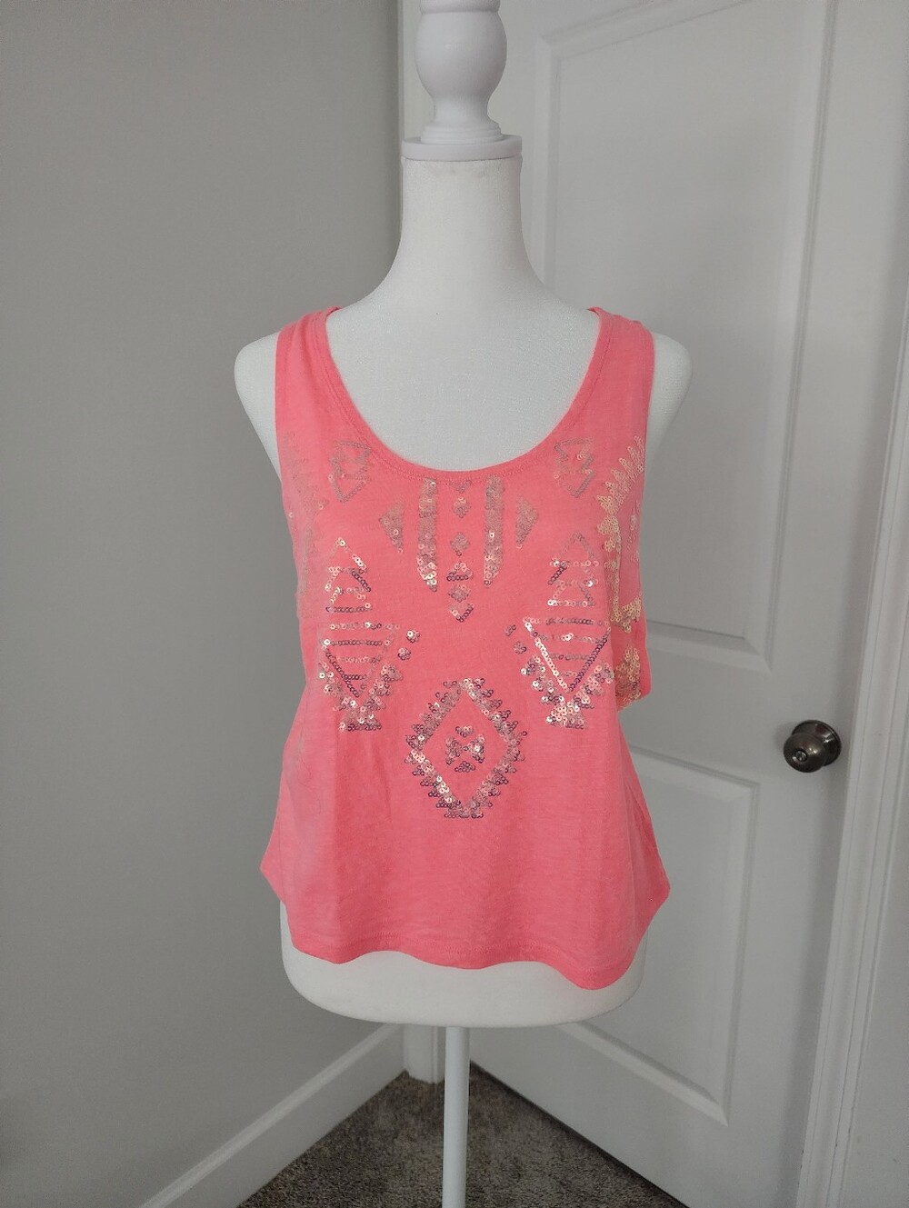 PINK- Victoria's Secret Coral Pink Sequin Geometric Tank Top - Size XS